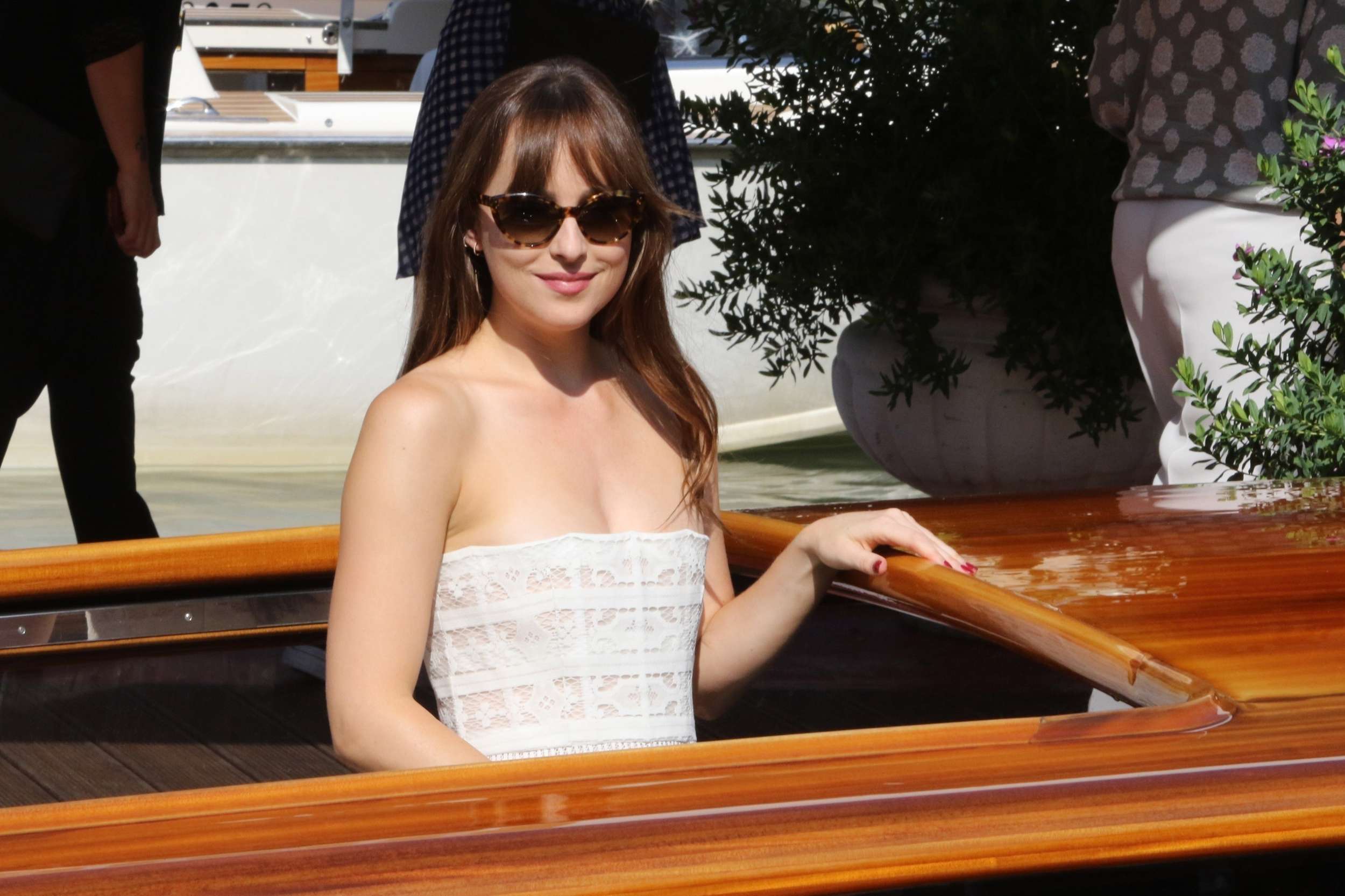 068.jpg
